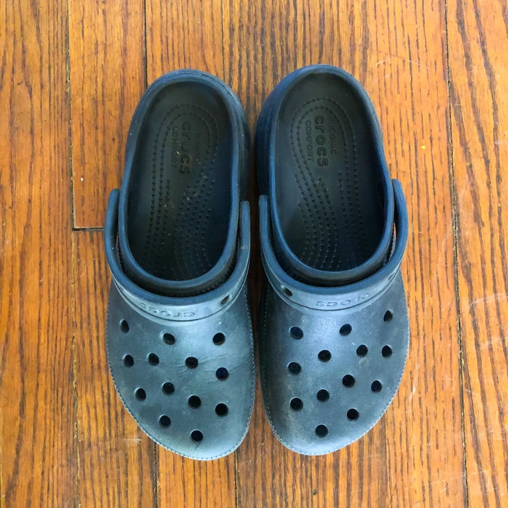 Black Platform Crocs Women’s size 7